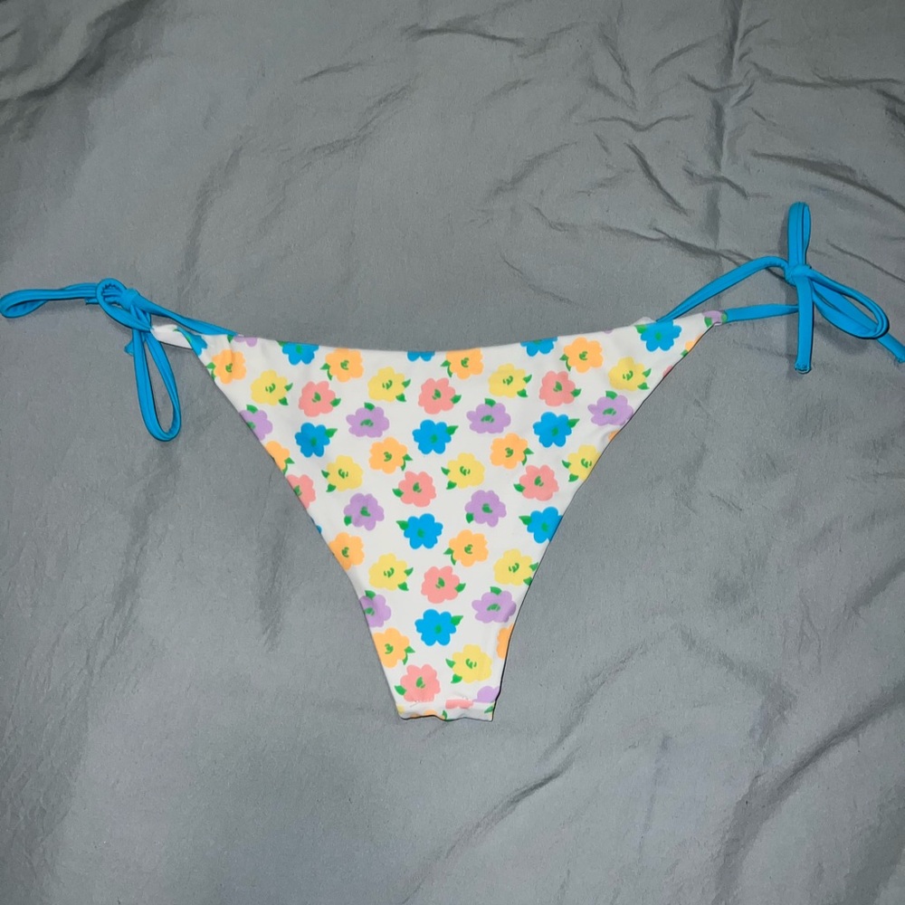Floral bikini bottom